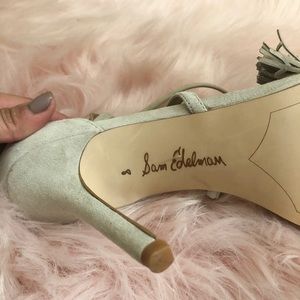 Sam Edelman Shoes - Gray suede sandals with fringes. Sam Edelman Shoes - Gray suede sandals with fringes.